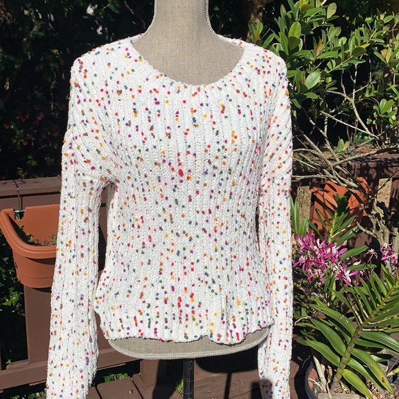 Altar’d State Sweater - Picture 3 of 10